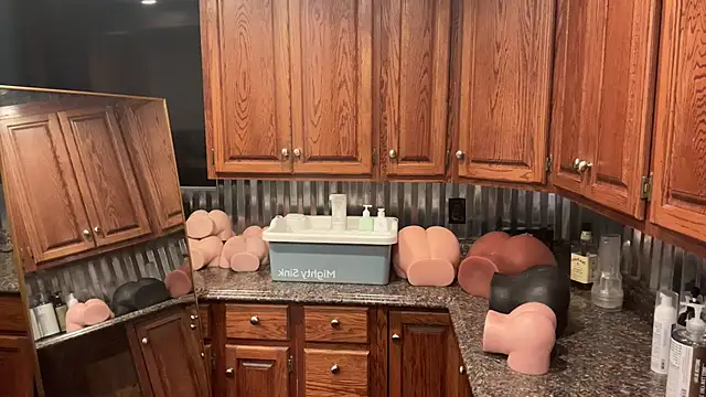 Snapshot of AlphaZack_14 chatting on 13, 2, 2025 AlphaZack 14 online show from 13, 2, 2025