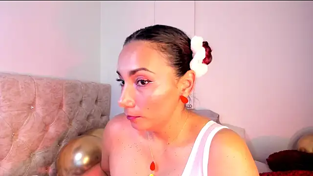 Snapshot of amber_demons2021 chatting on 14, 2, 2025 amber demons2021 online show from 14, 2, 2025