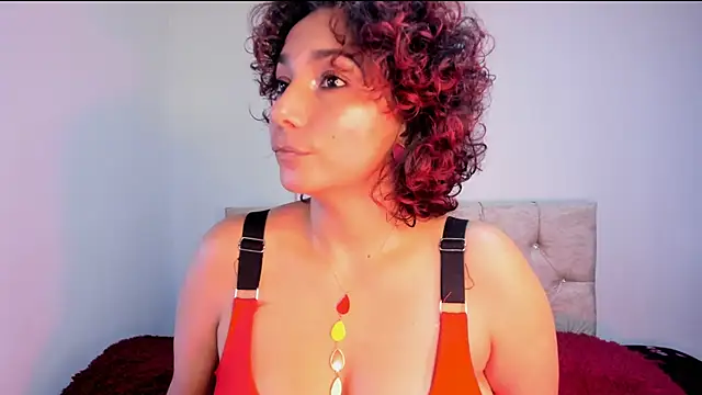 Snapshot of amber_demons2021 chatting on 21, 2, 2025 amber demons2021 online show from 21, 2, 2025
