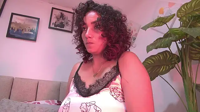 Snapshot of amber_demons2021 chatting on 27, 9, 2025 amber demons2021 online show from 27, 9, 2025