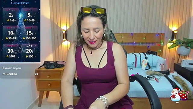 luciana ballesteros  online show from 26, 12, 2024