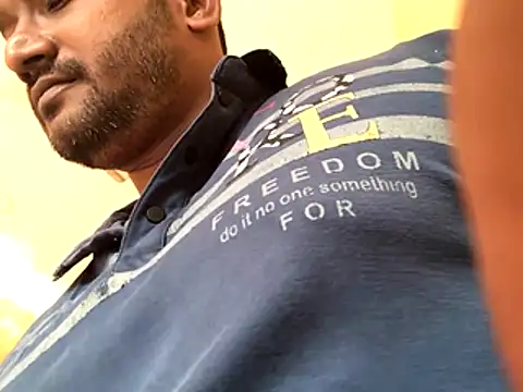 Snapshot of rabikumar1900 chatting on 18, 11, 2025 rabikumar1900 online show from 18, 11, 2025