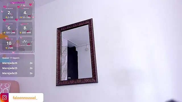 Snapshot of FaloonRoussel chatting on 13, 3, 2025 FaloonRoussel online show from 13, 3, 2025