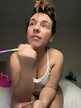 lyajoliee online show from 13, 1, 2026