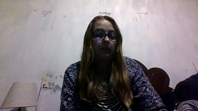 Snapshot of Samanthat33 chatting on 6, 10, 2025 Samanthat33 online show from 6, 10, 2025