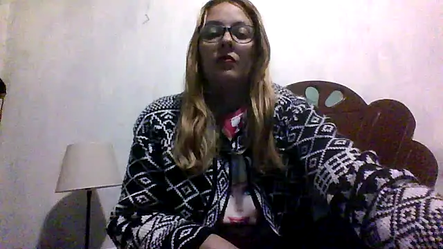 Samanthat33 online show from 17, 11, 2025