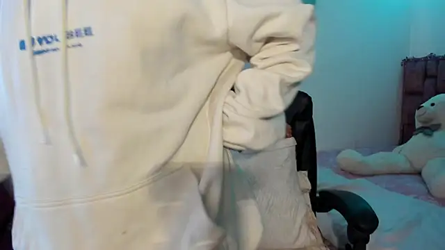 Snapshot of ladyrd1 chatting on 3, 3, 2025 ladyrd1 online show from 3, 3, 2025