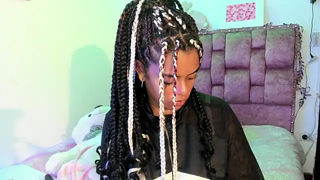 Snapshot of ladyrd1 chatting on 13, 3, 2025 ladyrd1 online show from 13, 3, 2025