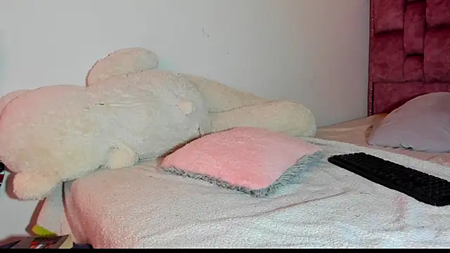 Snapshot of ladyrd1 chatting on 9, 9, 2025 ladyrd1 online show from 9, 9, 2025