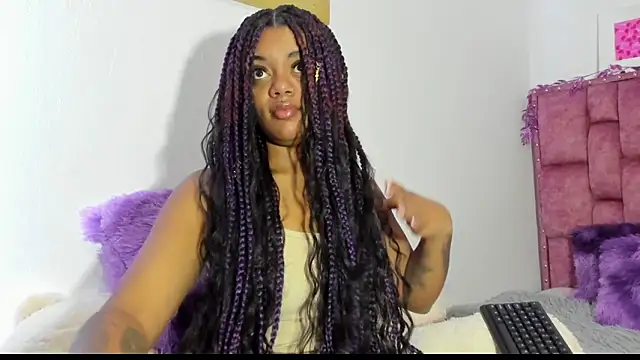 Snapshot of ladyrd1 chatting on 26, 9, 2025 ladyrd1 online show from 26, 9, 2025