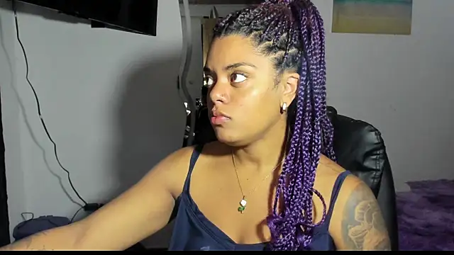 Snapshot of ladyrd1 chatting on 2, 10, 2025 ladyrd1 online show from 2, 10, 2025