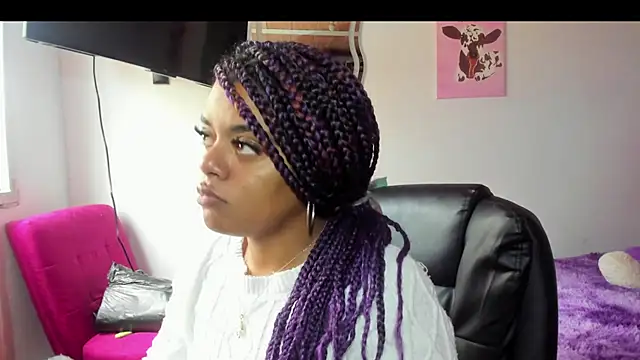 Snapshot of ladyrd1 chatting on 28, 11, 2025 ladyrd1 online show from 28, 11, 2025