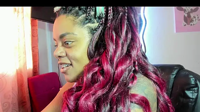 Snapshot of ladyrd1 chatting on 4, 12, 2025 ladyrd1 online show from 4, 12, 2025