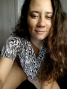 Snapshot of lovely_kitt chatting on 26, 1, 2025 lovely kitt online show from 26, 1, 2025