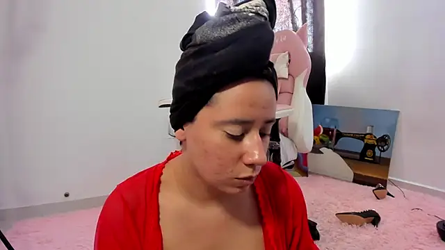 Snapshot of lovely_kitt chatting on 4, 2, 2025 lovely kitt online show from 4, 2, 2025