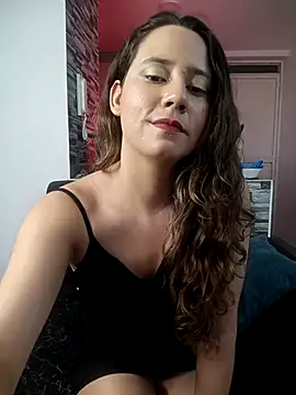 Snapshot of lovely_kitt chatting on 4, 3, 2025 lovely kitt online show from 4, 3, 2025