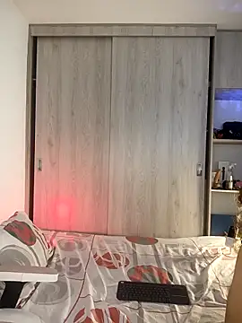 Snapshot of lovely_kitt chatting on 9, 3, 2025 lovely kitt online show from 9, 3, 2025