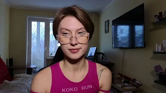 Snapshot of MalvinaBlum chatting on 6, 11, 2025 MalvinaBlum online show from 6, 11, 2025