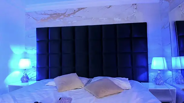 Snapshot of sabrinamilani chatting on 4, 10, 2025 sabrinamilani online show from 4, 10, 2025