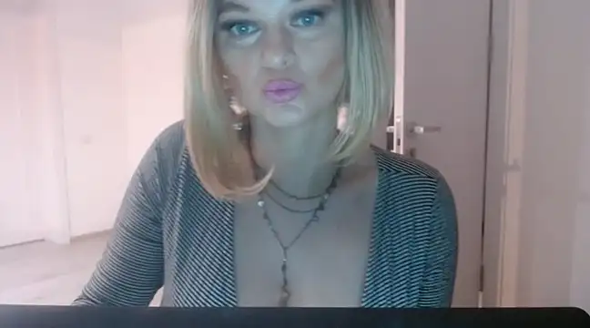 Snapshot of YourSweetJam chatting on 20, 12, 2024 YourSweetJam online show from 20, 12, 2024