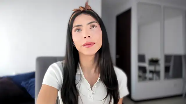 Snapshot of angelturned001 chatting on 20, 11, 2025 angelturned001 online show from 20, 11, 2025