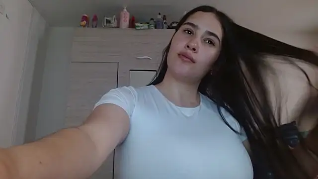 Naomi D online show from 27, 4, 2026