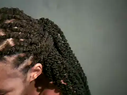 MAZINGDIVA1994 online show from 9, 2, 2025