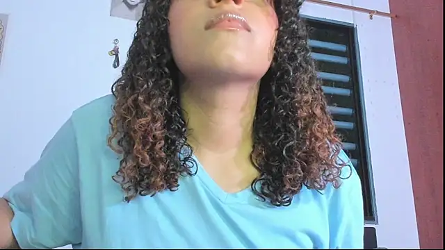 Snapshot of Ada_gales_ chatting on 12, 11, 2025 Ada gales online show from 12, 11, 2025