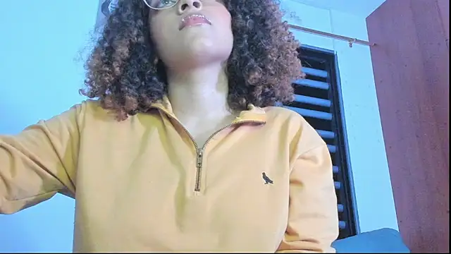 Snapshot of Ada_gales_ chatting on 13, 11, 2025 Ada gales online show from 13, 11, 2025