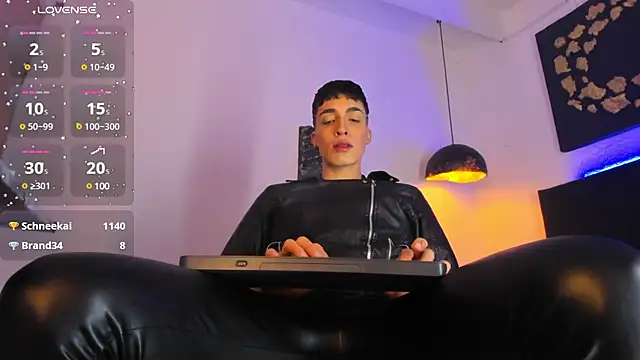 Snapshot of Angel_Snowhotxxx chatting on 22, 1, 2025 Angel Snowhotxxx online show from 22, 1, 2025