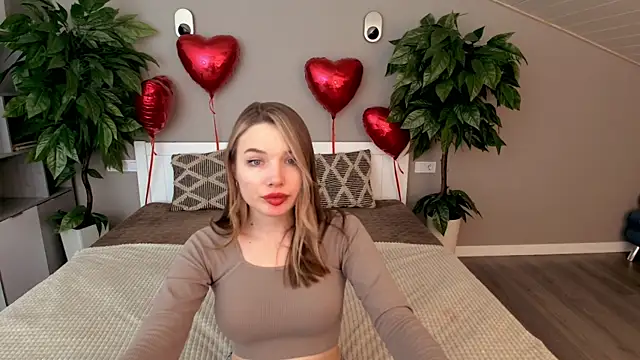 Snapshot of IceDanielles chatting on 13, 2, 2025 IceDanielles online show from 13, 2, 2025