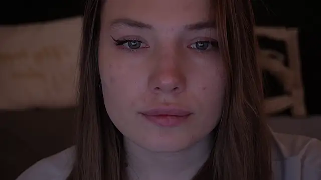 Snapshot of IceDanielles chatting on 23, 11, 2025 IceDanielles online show from 23, 11, 2025