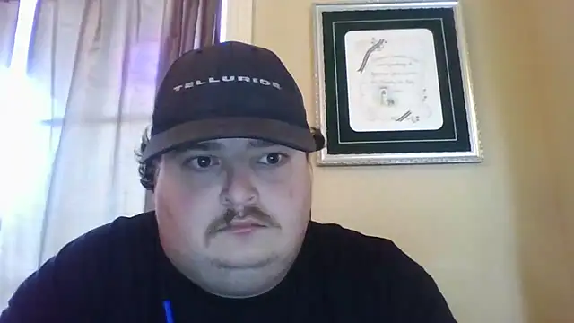 Snapshot of YelpedAverting chatting on 24, 10, 2025 YelpedAverting online show from 24, 10, 2025