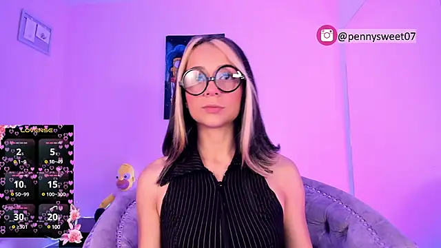 Snapshot of penny_sweett_ chatting on 2, 3, 2025 penny sweett online show from 2, 3, 2025