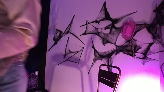 Snapshot of penny_sweett_ chatting on 12, 10, 2025 penny sweett online show from 12, 10, 2025