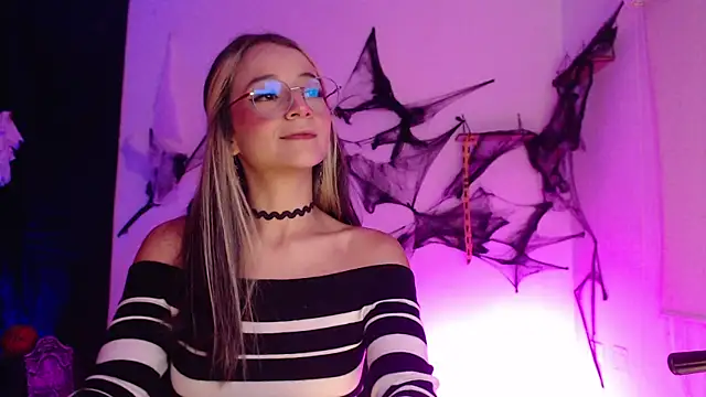 Snapshot of penny_sweett_ chatting on 30, 10, 2025 penny sweett online show from 30, 10, 2025