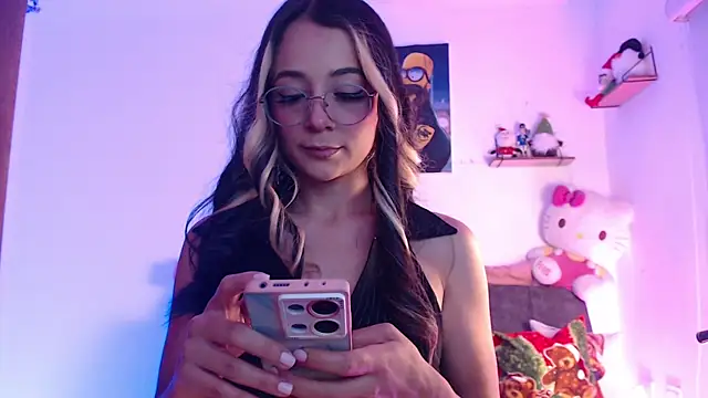 Snapshot of penny_sweett_ chatting on 4, 12, 2025 penny sweett online show from 4, 12, 2025