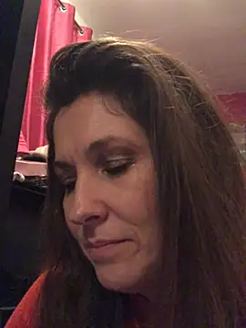 Snapshot of Lwhite1 chatting on 4, 1, 2025 Lwhite1 online show from 4, 1, 2025