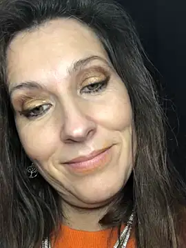 Snapshot of Lwhite1 chatting on 5, 1, 2025 Lwhite1 online show from 5, 1, 2025