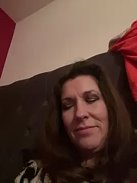 Snapshot of Lwhite1 chatting on 2, 2, 2025 Lwhite1 online show from 2, 2, 2025