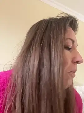 Snapshot of Lwhite1 chatting on 19, 2, 2025 Lwhite1 online show from 19, 2, 2025