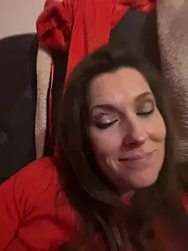 Snapshot of Lwhite1 chatting on 6, 3, 2025 Lwhite1 online show from 6, 3, 2025