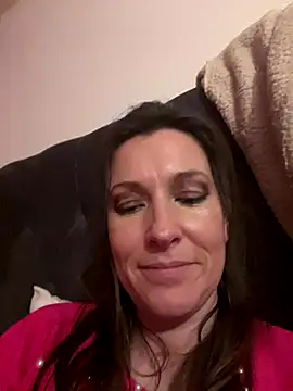 Snapshot of Lwhite1 chatting on 20, 12, 2025 Lwhite1 online show from 20, 12, 2025