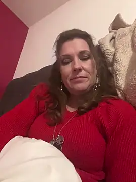 Snapshot of Lwhite1 chatting on 23, 12, 2025 Lwhite1 online show from 23, 12, 2025