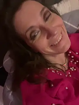 Snapshot of Lwhite1 chatting on 5, 1, 2026 Lwhite1 online show from 5, 1, 2026