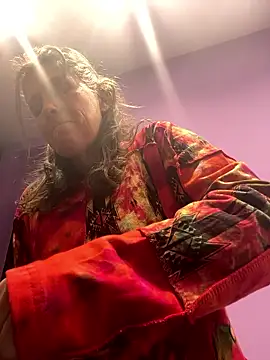 Snapshot of Lwhite1 chatting on 8, 1, 2026 Lwhite1 online show from 8, 1, 2026