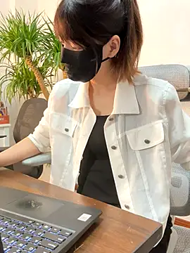 Snapshot of Annabody chatting on 7, 11, 2025 Annabody online show from 7, 11, 2025