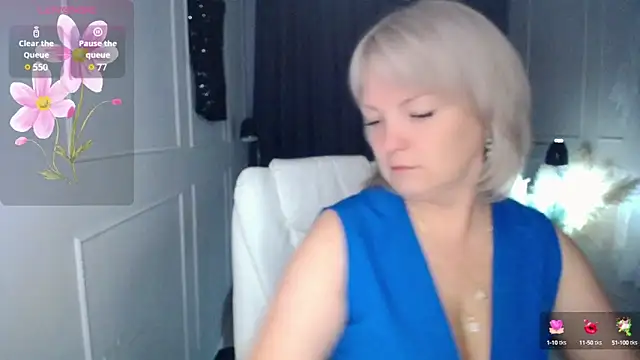 Snapshot of Juarnea chatting on 22, 9, 2025 Juarnea online show from 22, 9, 2025
