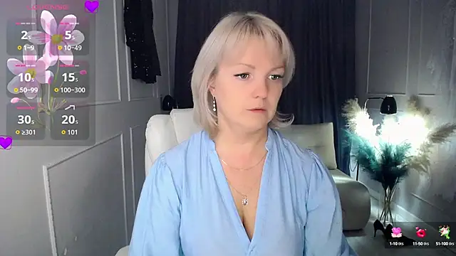 Snapshot of Juarnea chatting on 16, 10, 2025 Juarnea online show from 16, 10, 2025