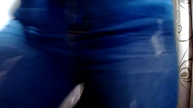 merlinaadams  online show from 11, 3, 2025